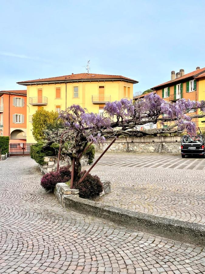 Casa Anna - Parco Hermitage Porto Valtravaglia Bagian luar foto
